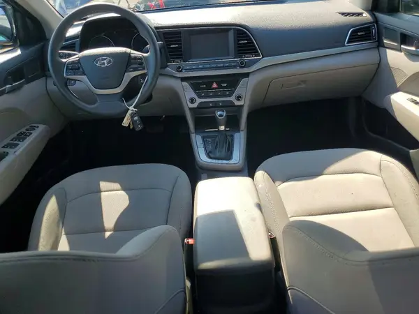 5NPD74LF5JH386097 2018 HYUNDAI ELANTRA - Image 8