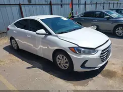 5NPD74LF5JH389078 2018 HYUNDAI ELANTRA