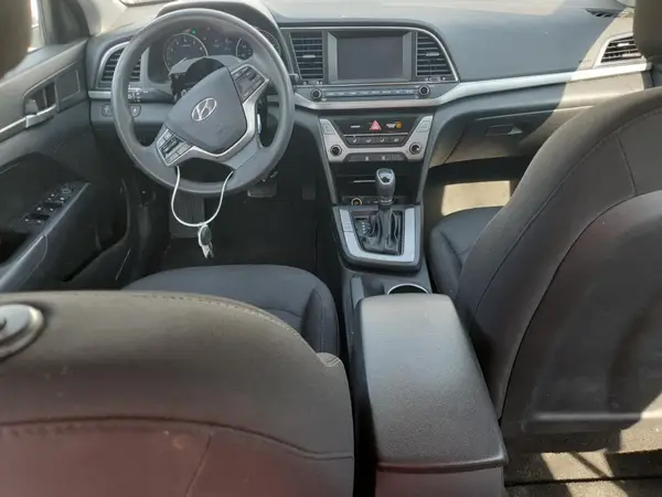 5NPD74LF5JH392224 2018 HYUNDAI ELANTRA - Image 8