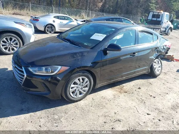 5NPD74LF5JH392322 2018 HYUNDAI ELANTRA - Image 2