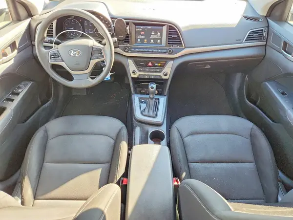 5NPD74LF5JH395060 2018 HYUNDAI ELANTRA - Image 8