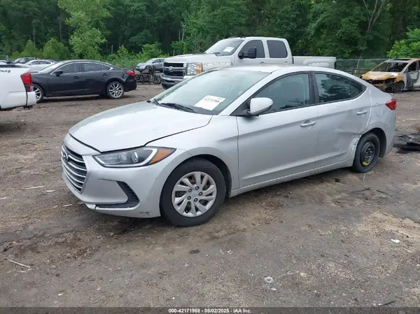 5NPD74LF5JH397990 2018 HYUNDAI ELANTRA - Image 2