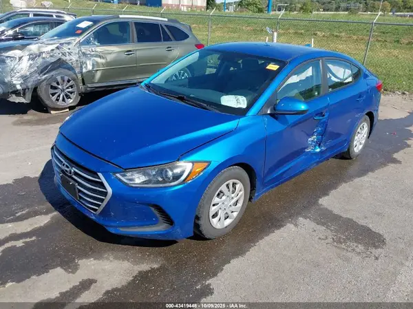 5NPD74LF5JH398542 2018 HYUNDAI ELANTRA - Image 2