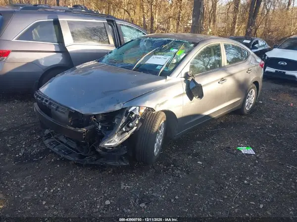 5NPD74LF5JH402444 2018 HYUNDAI ELANTRA - Image 2