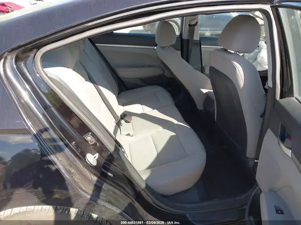 5NPD74LF5KH405748 2019 HYUNDAI ELANTRA - Image 8