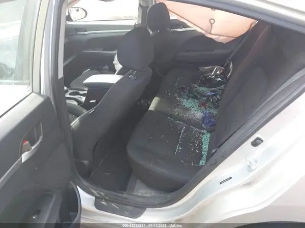 5NPD74LF5KH407127 2019 HYUNDAI ELANTRA - Image 8