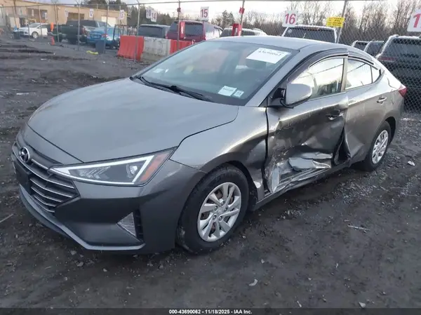 5NPD74LF5KH440483 2019 HYUNDAI ELANTRA - Image 2