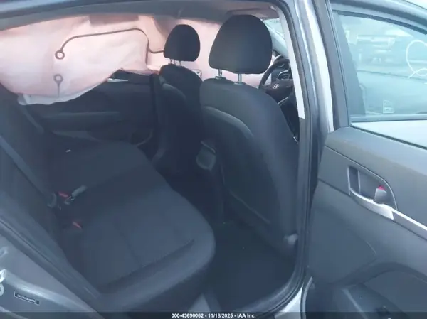 5NPD74LF5KH440483 2019 HYUNDAI ELANTRA - Image 8