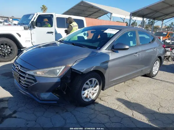 5NPD74LF5KH447403 2019 HYUNDAI ELANTRA - Image 2