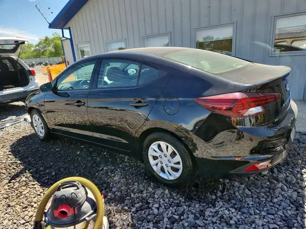 5NPD74LF5KH456585 2019 HYUNDAI ELANTRA - Image 2