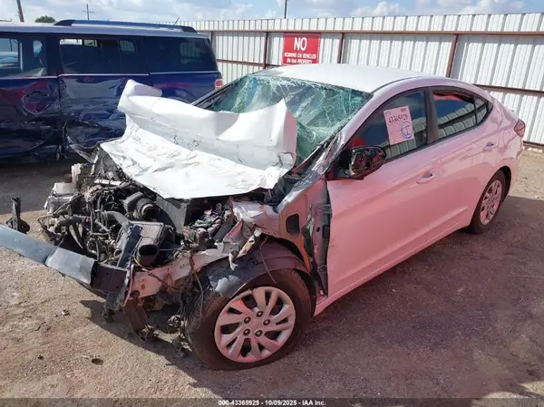 5NPD74LF5KH457042 2019 HYUNDAI ELANTRA - Image 2