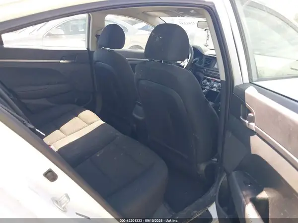 5NPD74LF5KH472012 2019 HYUNDAI ELANTRA - Image 8