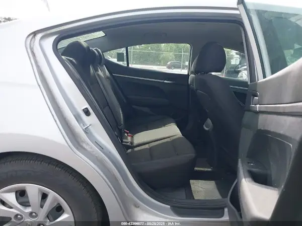 5NPD74LF5KH474553 2019 HYUNDAI ELANTRA - Image 8