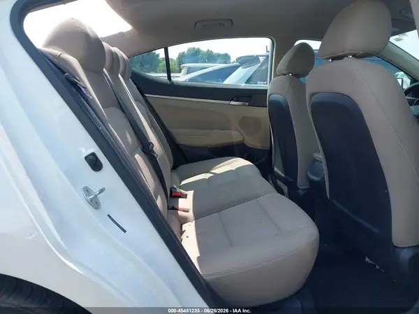 5NPD74LF5KH482006 2019 HYUNDAI ELANTRA - Image 8