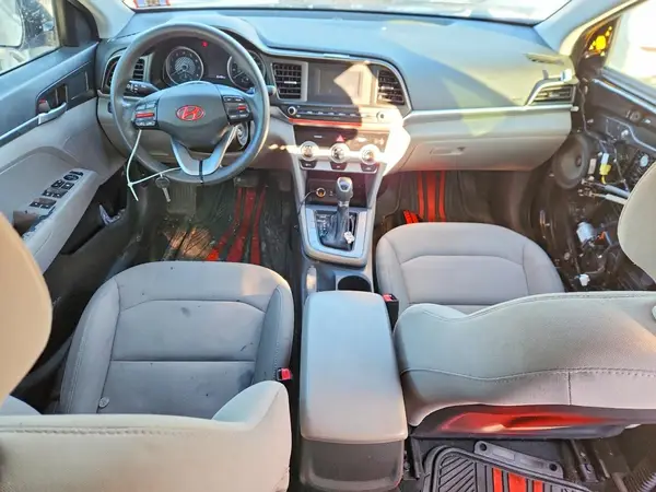 5NPD74LF5KH482345 2019 HYUNDAI ELANTRA - Image 8