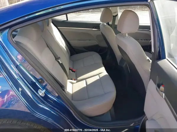 5NPD74LF5KH487903 2019 HYUNDAI ELANTRA - Image 8