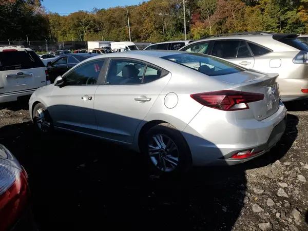 5NPD74LF5KH491000 2019 HYUNDAI ELANTRA - Image 2