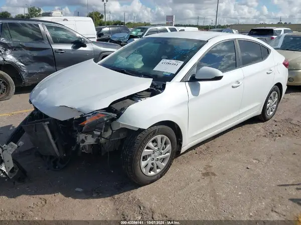 5NPD74LF5KH492891 2019 HYUNDAI ELANTRA - Image 2