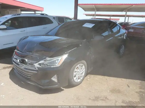 5NPD74LF5KH495483 2019 HYUNDAI ELANTRA - Image 2