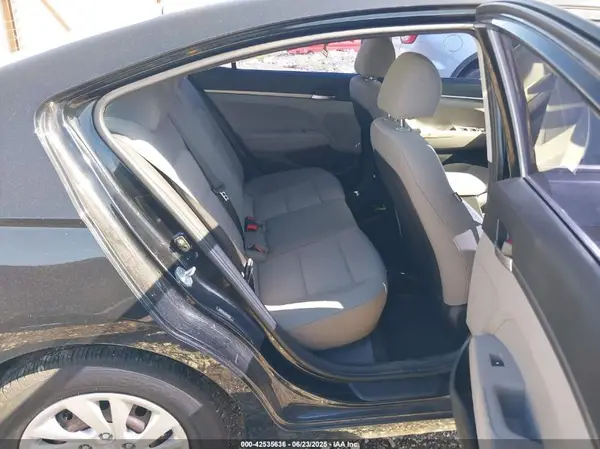5NPD74LF5KH497203 2019 HYUNDAI ELANTRA - Image 8