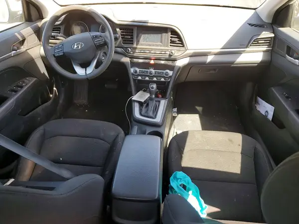 5NPD74LF5LH504555 2020 HYUNDAI ELANTRA - Image 8