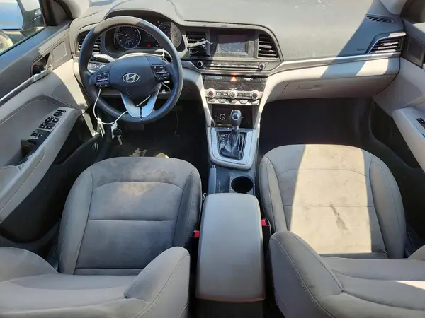 5NPD74LF5LH511375 2020 HYUNDAI ELANTRA - Image 8
