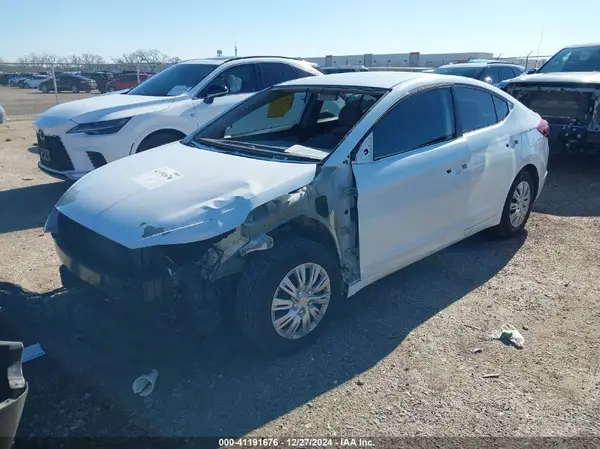 5NPD74LF5LH547812 2020 HYUNDAI ELANTRA - Image 2