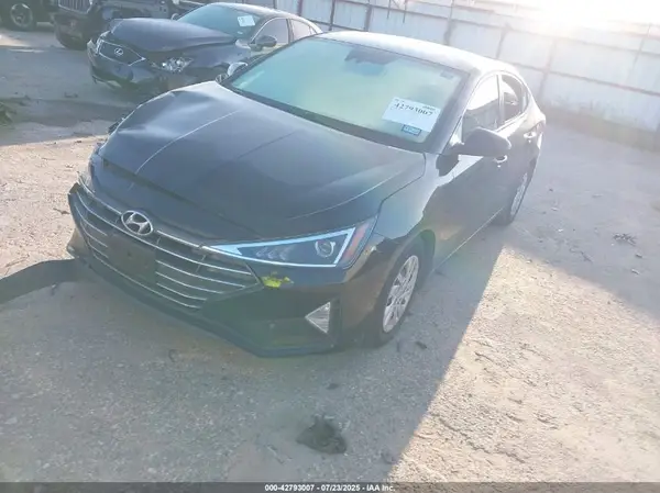 5NPD74LF5LH559555 2020 HYUNDAI ELANTRA - Image 2