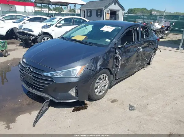 5NPD74LF5LH585685 2020 HYUNDAI ELANTRA - Image 2