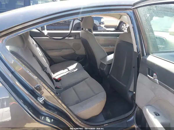 5NPD74LF5LH585685 2020 HYUNDAI ELANTRA - Image 8
