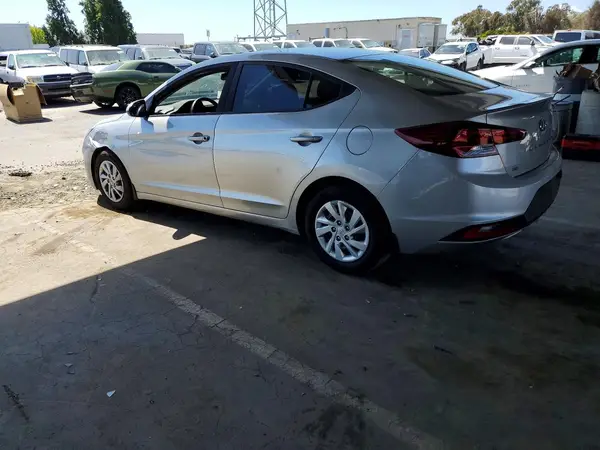 5NPD74LF5LH588909 2020 HYUNDAI ELANTRA - Image 2