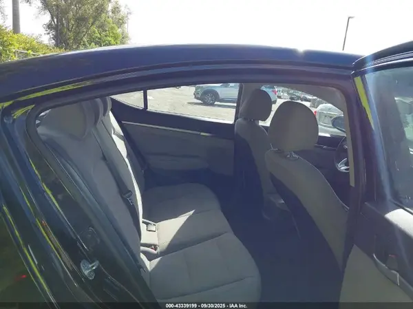 5NPD74LF5LH598579 2020 HYUNDAI ELANTRA - Image 8