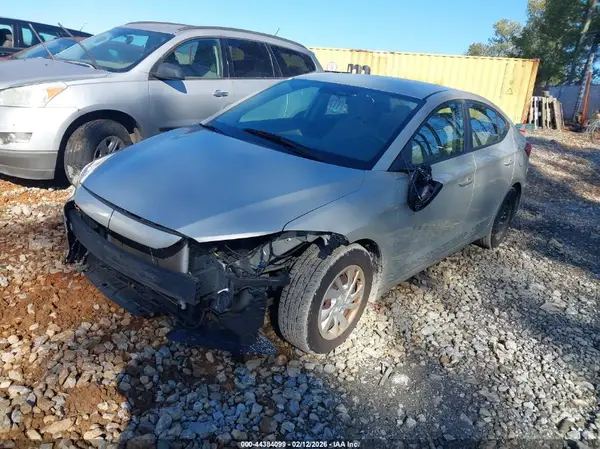 5NPD74LF6HH040215 2017 HYUNDAI ELANTRA - Image 2