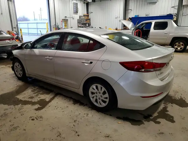 5NPD74LF6HH047505 2017 HYUNDAI ELANTRA - Image 2