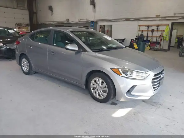 5NPD74LF6HH055006 2017 HYUNDAI ELANTRA - Image 1
