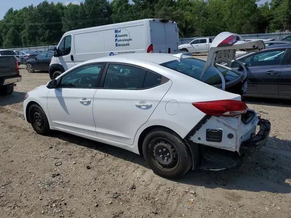 5NPD74LF6HH060657 2017 HYUNDAI ELANTRA - Image 2