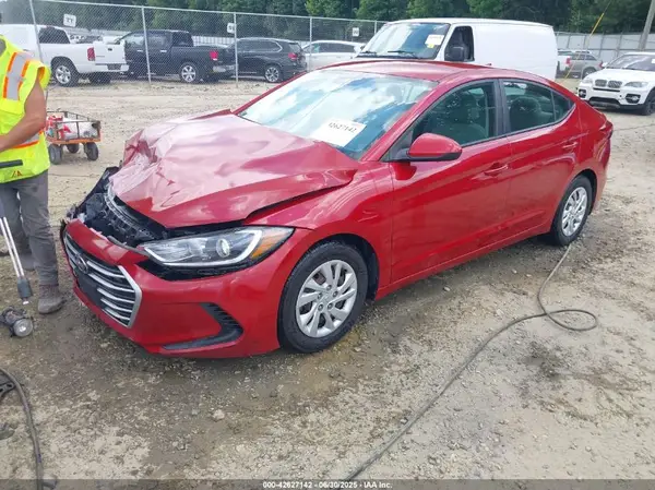 5NPD74LF6HH063753 2017 HYUNDAI ELANTRA - Image 2