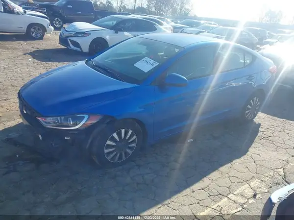 5NPD74LF6HH074638 2017 HYUNDAI ELANTRA - Image 2