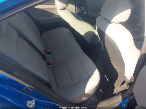 5NPD74LF6HH074638 2017 HYUNDAI ELANTRA - Image 8