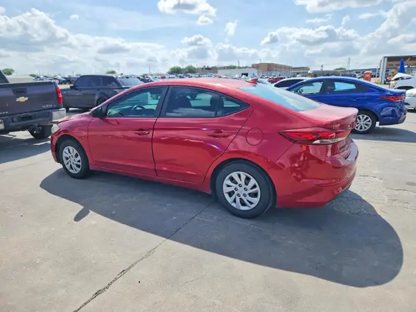 5NPD74LF6HH075675 2017 HYUNDAI ELANTRA - Image 2