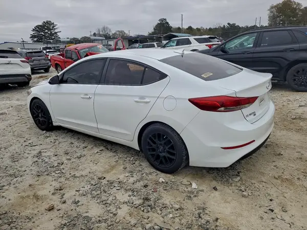 5NPD74LF6HH082013 2017 HYUNDAI ELANTRA - Image 2