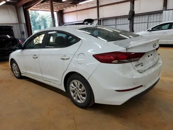 5NPD74LF6HH083730 2017 HYUNDAI ELANTRA - Image 2