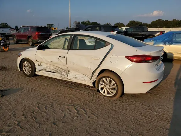5NPD74LF6HH083937 2017 HYUNDAI ELANTRA - Image 2