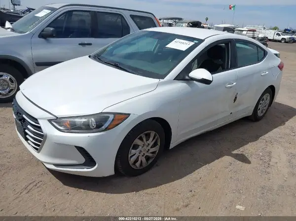 5NPD74LF6HH088409 2017 HYUNDAI ELANTRA - Image 2