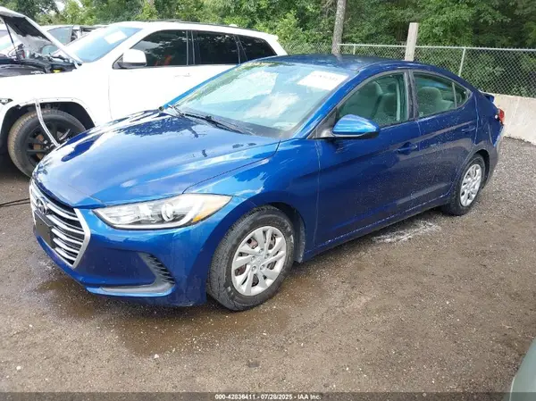 5NPD74LF6HH091665 2017 HYUNDAI ELANTRA - Image 2