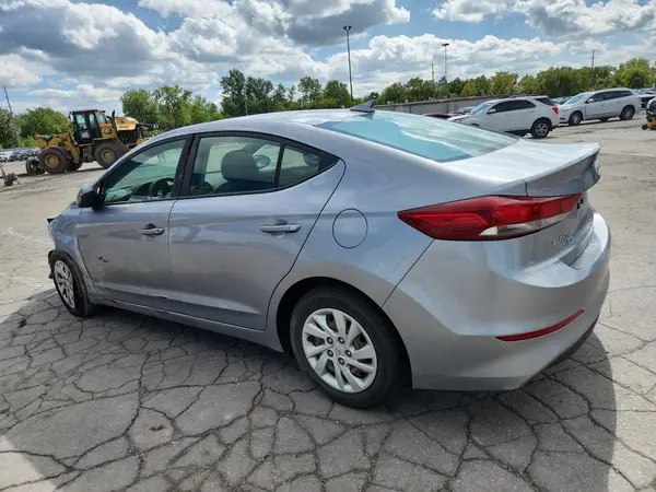 5NPD74LF6HH098146 2017 HYUNDAI ELANTRA - Image 2