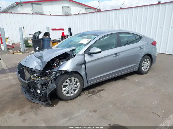 5NPD74LF6HH104074 2017 HYUNDAI ELANTRA - Image 2