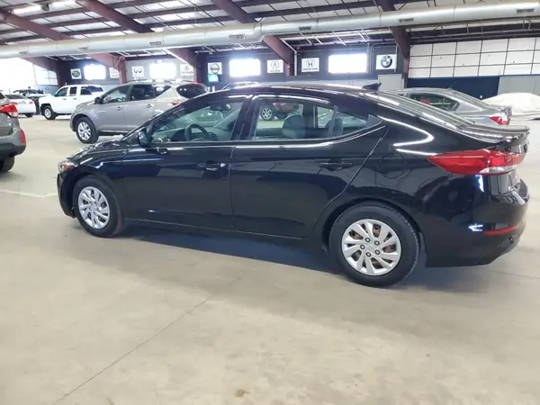 5NPD74LF6HH105788 2017 HYUNDAI ELANTRA - Image 2