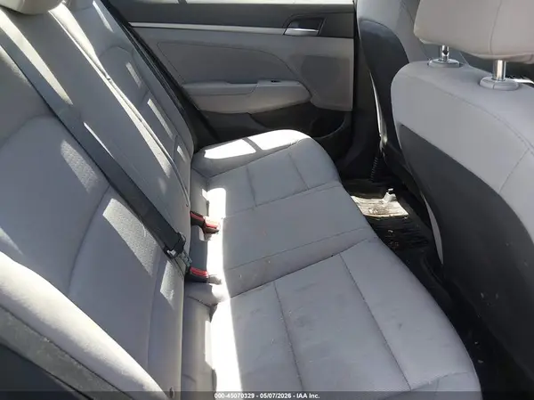 5NPD74LF6HH112725 2017 HYUNDAI ELANTRA - Image 8