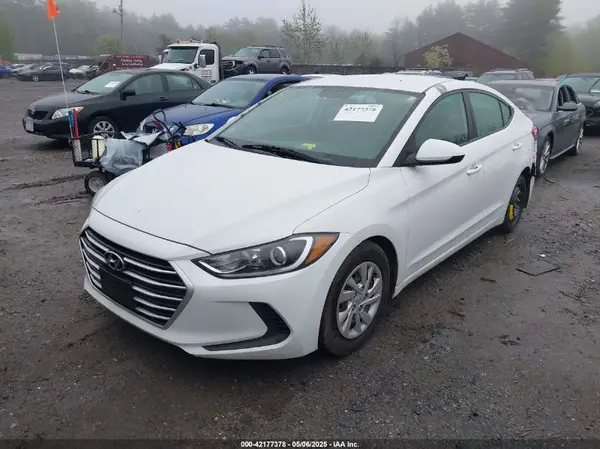 5NPD74LF6HH114135 2017 HYUNDAI ELANTRA - Image 2